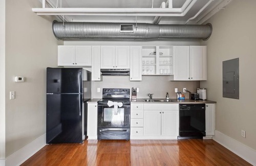 East Bank Apartment | 84 m² Apartment ∙ 2 bedrooms ∙ 4 guests