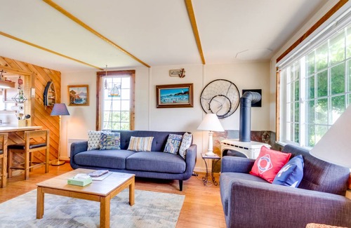 Happy Camp Hideaway Cabin | 84 m² Cabin ∙ 2 bedrooms ∙ 6 guests
