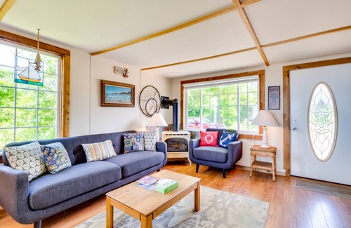Happy Camp Hideaway Cabin | 84 m² Cabin ∙ 2 bedrooms ∙ 6 guests