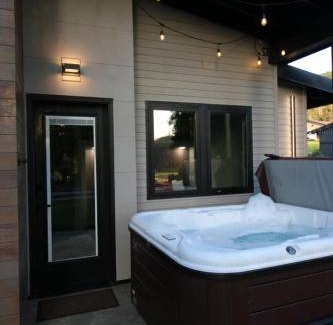 Mossyrock House | 84 m² House ∙ 2 bedrooms ∙ 10 guests