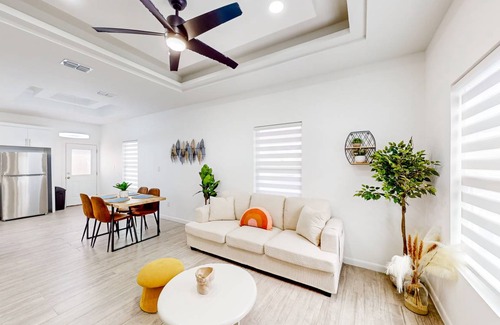 McAllen House | 84 m² House ∙ 2 bedrooms ∙ 4 guests