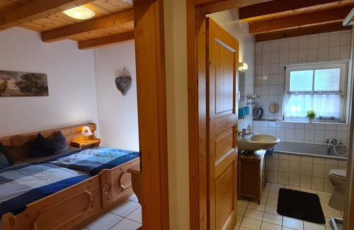Bad Peterstal-Griesbach Apartment | 85 m² Apartment ∙ 2 bedrooms ∙ 4 guests