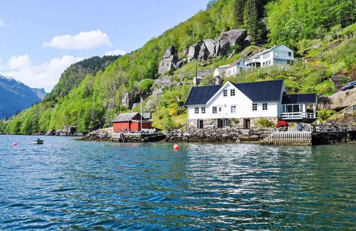 Kvam Other | 85 m² Accommodation ∙ 3 bedrooms ∙ 6 guests