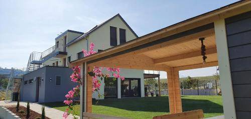 Bischoffingen Apartment | 85 m² Apartment ∙ 2 bedrooms ∙ 5 guests