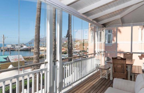 Kalk Bay Apartment | 85 m² Apartment ∙ 3 bedrooms ∙ 10 guests