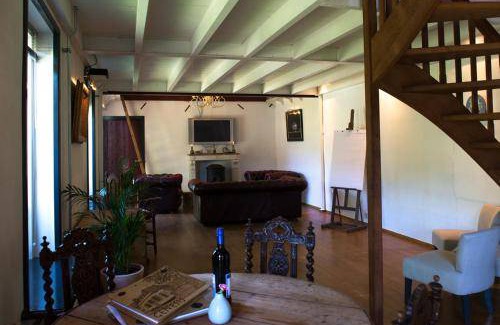 Municipality of Voorschoten Bed & Breakfast | 85 m² Bed and breakfast ∙ 6 guests