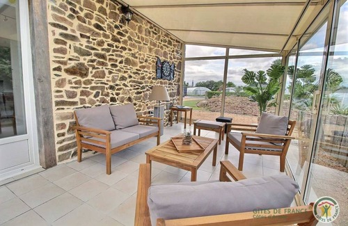 Yvias House | 85 m² Gîte ∙ 3 bedrooms ∙ 5 guests