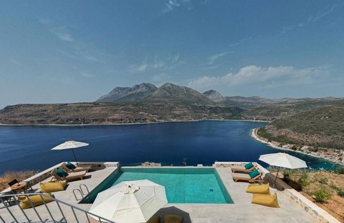 Limeni House | 85 m² House ∙ 3 bedrooms ∙ 6 guests
