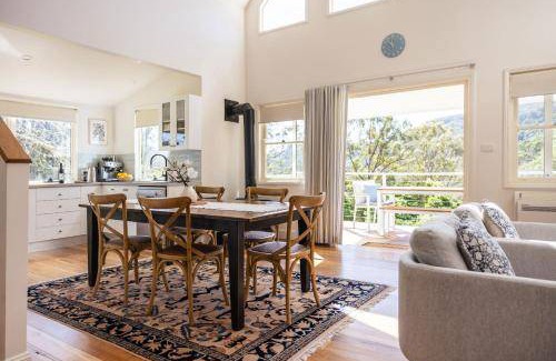 Woodhill Cabin | 85 m² Lodge ∙ 2 bedrooms ∙ 5 guests