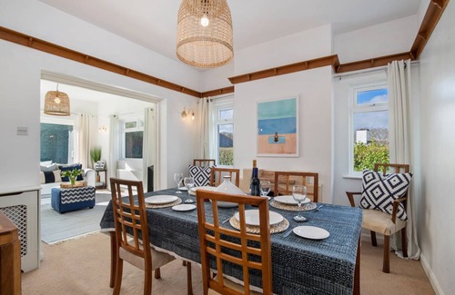 Saundersfoot Cottage | 850 m² Cabin ∙ 2 bedrooms ∙ 4 guests