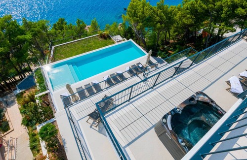 Brela Villa | 850 m² Villa ∙ 9 bedrooms ∙ 18 guests