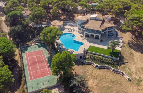 Llafranc House | 855 m² House ∙ 9 bedrooms ∙ 18 guests