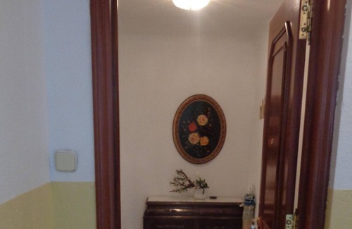 Ciudad Jardin Apartment | 85m, 1h. to airport by public trans., central beach, 24h. freeparking