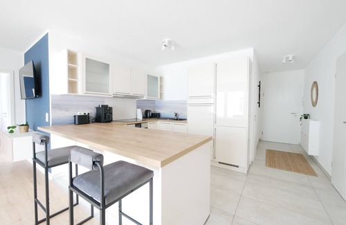 Kernstadt Apartment | 85qm, Parkplatz, Zentral, Großer Balkon, 2 Bäder