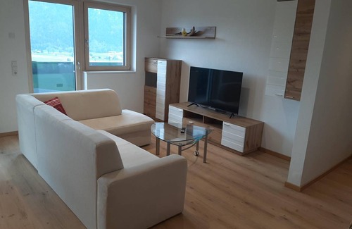 Bruck am Ziller Apartment | 86 m² Apartment ∙ 2 bedrooms ∙ 5 guests