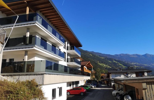 Bruck am Ziller Apartment | 86 m² Apartment ∙ 2 bedrooms ∙ 5 guests