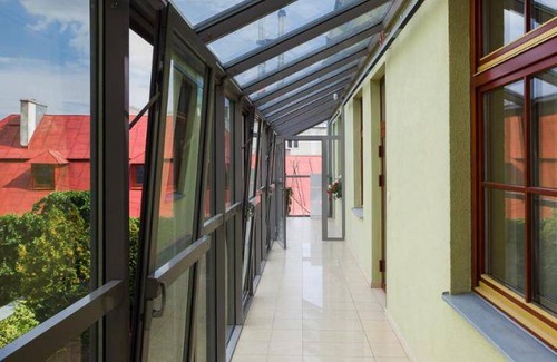 Kielce Apartment | 86 m² Apartment ∙ 2 bedrooms ∙ 7 guests