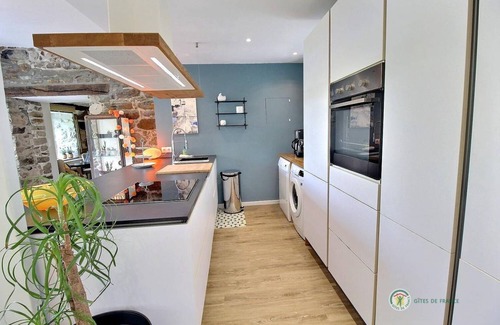 Belle-Isle-en-Terre House | 86 m² Gîte ∙ 2 bedrooms ∙ 4 guests