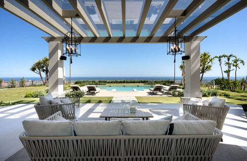 Benahavis Villa | 860 m² Villa ∙ 7 bedrooms ∙ 14 guests