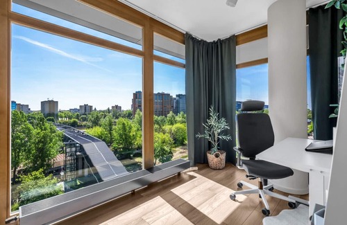 Centrum Apartment | 86m2 Two-Level Suite - Parking, City View, Metro by Rentujemy