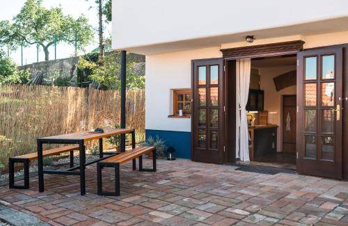 Pavlov House | 87 m² House ∙ 2 bedrooms ∙ 6 guests