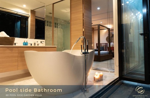 Khlong Tan Nuea Resort | 88 Luxury Grand Resort pool villa in CENTER OF BANGKOK