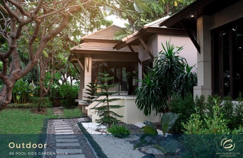 Khlong Tan Nuea Resort | 88 Luxury Grand Resort pool villa in CENTER OF BANGKOK