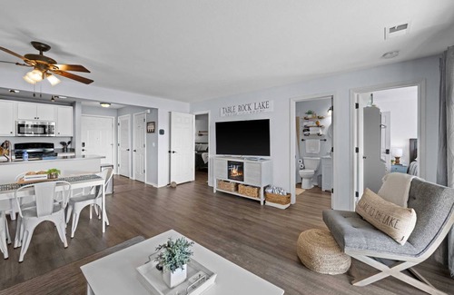 Kimberling City Apartment | 88 m² Apartment ∙ 2 bedrooms ∙ 8 guests
