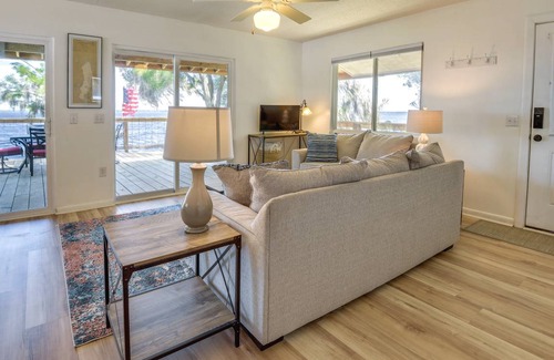 Crescent City House | 88 m² House ∙ 2 bedrooms ∙ 4 guests