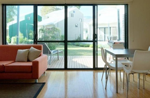Preston Beach Resort | 88 m² Resort ∙ 2 bedrooms ∙ 6 guests