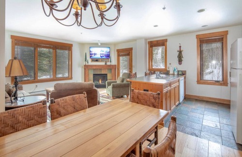 River Run Condo | 8808 | Springs, wood floors, steps to Gondola!