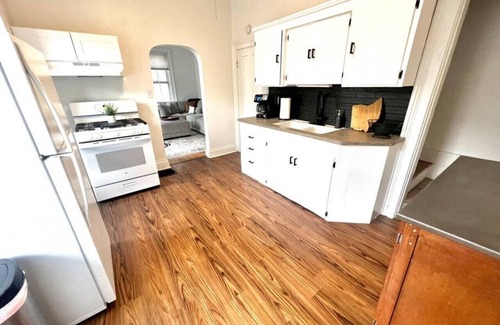 German Village House | 888 Macon (1 bdrm) · Historic German Village home | fenced yard