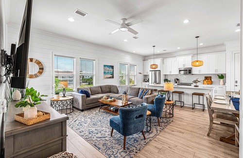 Gulf Shores House | 88° Pool Walk to Beach En-Suites Beach Gear Arcade