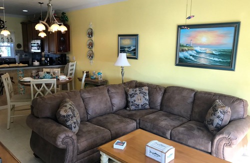 Long Beach Condo | 89 A NIGHT 09/03 TO 09/08 GREAT VIEWS OF THE BEACH!