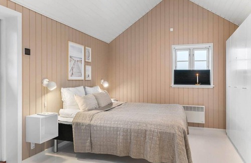 Lokken House | 89 m² House ∙ 2 bedrooms ∙ 4 guests