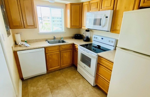 Tybee Island Condo | 8B Lighthouse Point Beach Club