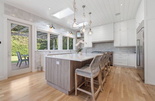 Water Mill House | 8BR Hamptons Estate w/Heated Pool & Hot Tub – Only August 24th Onward Remaining