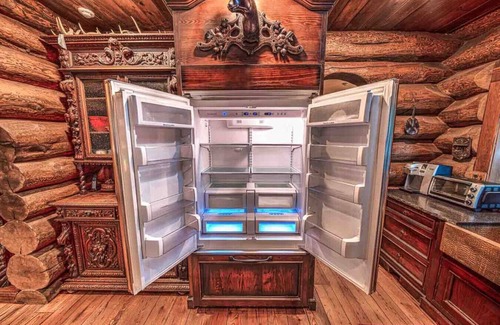 Topton Cabin | 8BR Lakefront Lodge| Hot Tub, Dock, Mountain Views