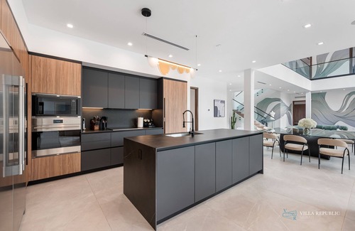 North Miami Beach Villa | 8BR Villa Sapphire