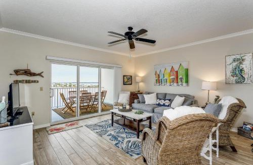 Pensacola Beach Apartment | 8D South Harbour