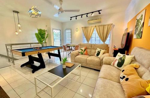 Taman Kota Laksamana House | 8pax3minsdrivetoJonkerTownArea