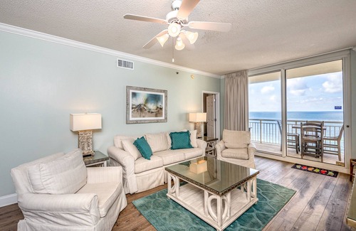 Ono Island Condo | 8th Floor Gulf Front Condo w/ Beach Setup Included, Near Entertainment
