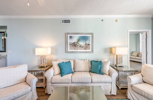 Ono Island Condo | 8th Floor Gulf Front Condo w/ Beach Setup Included, Near Entertainment