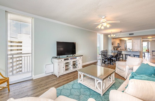 Ono Island Condo | 8th Floor Gulf Front Condo w/ Beach Setup Included, Near Entertainment