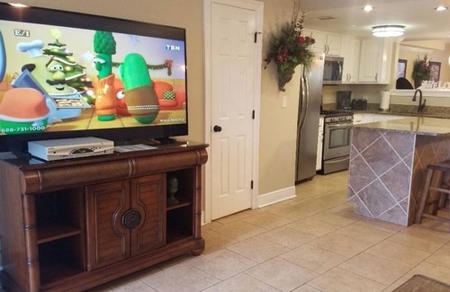 Panama City Beach House | 8th Townhouse From The Beach. WIFI ~ 3 Bedroom~3 Bath