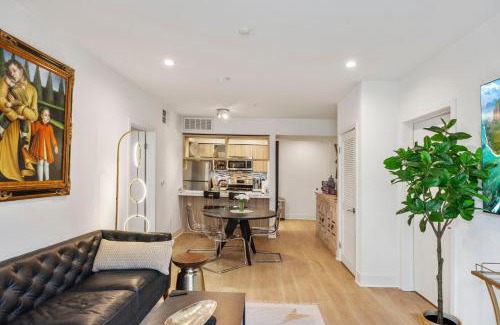 Wilshire Montana House | 9 Advantages Center Santa Manica