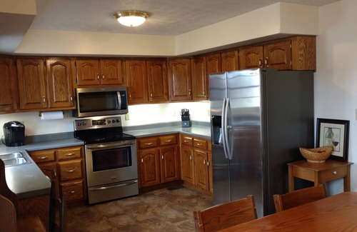 Somerset House | 9 Bdrm/Wooded Area/Large Decks/Lake Cumberland/Somerset Area
