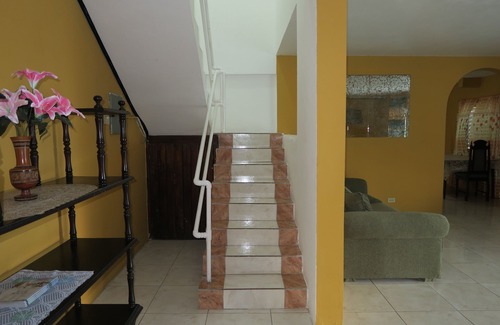 IronShore Estates Villa | 9 bed Villa Montego 10 minute walk to the Beach