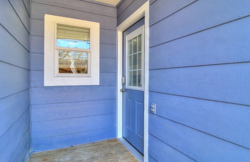Rockport House | 9 bedroom/6 bath, sleeps 30 with a private fishing pier with huge trout!