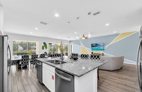 Loughman Resort | 9 bedroom, 🏰 Disney themed @ Solterra Resort w/no rear neighbor